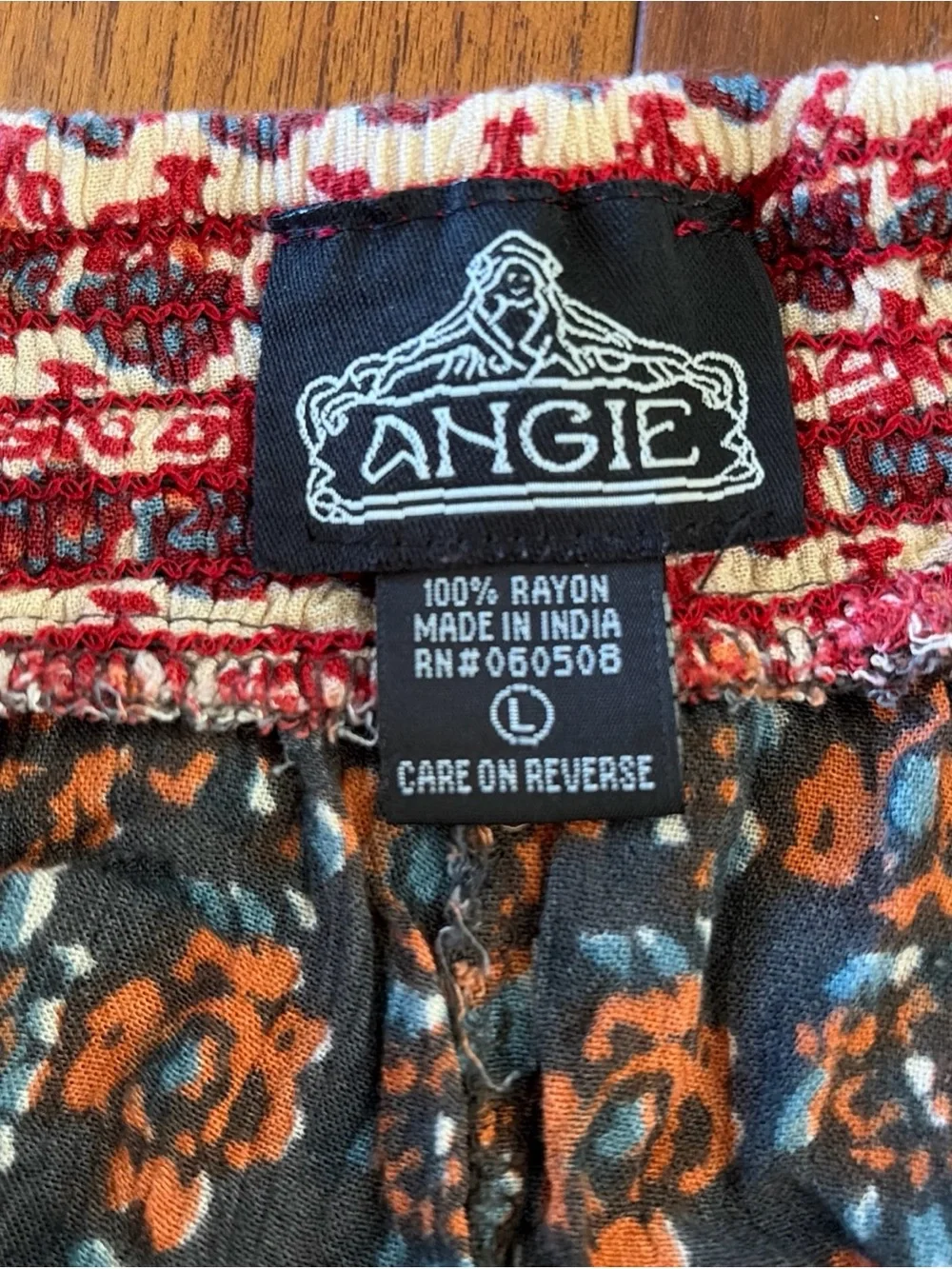 Angie Shorts Size L Boho Hippie Floral Festival Smocked waist Pull-on Lounge
